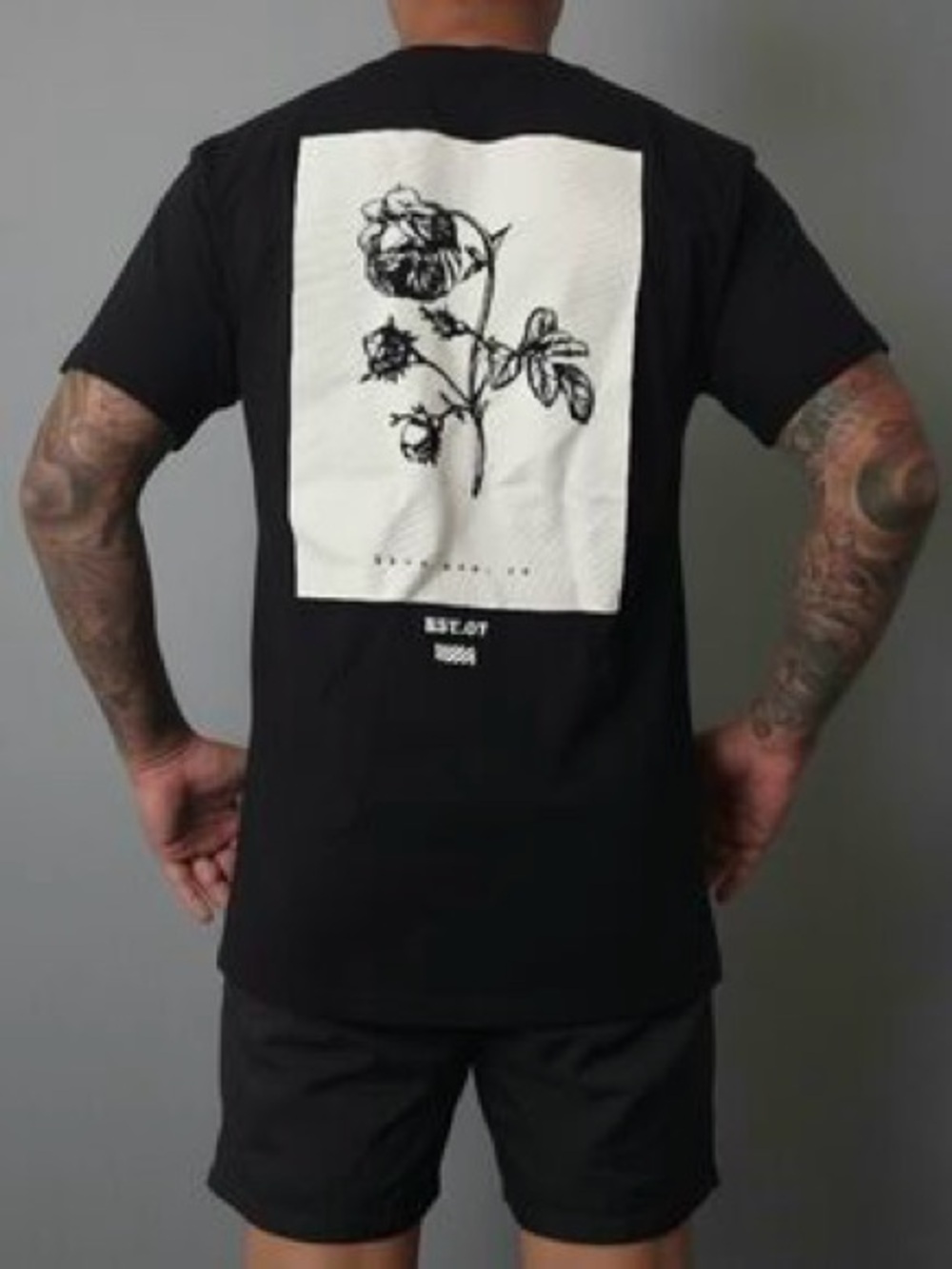 Lira Mfg. Co Black Graphic T Shirt Botanical Rose Print Size Medium